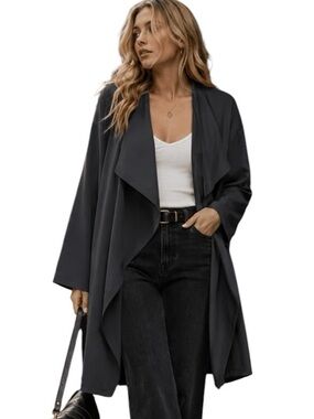 639:  WHITE BIRCH NEW CARDIGAN JACKET BLACK (GC)